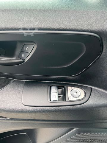 Panel van MERCEDES-BENZ Vito 114 LANG KLIMA TEMPOMAT SCHRÄNKE/REGALE AHK