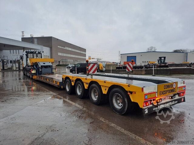 Heavy load Mercedes-Benz 4158LS 8x4 + Euro Mega 1+4 (Low hour readings)