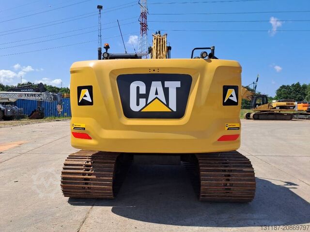 Crawler excavator CAT 320