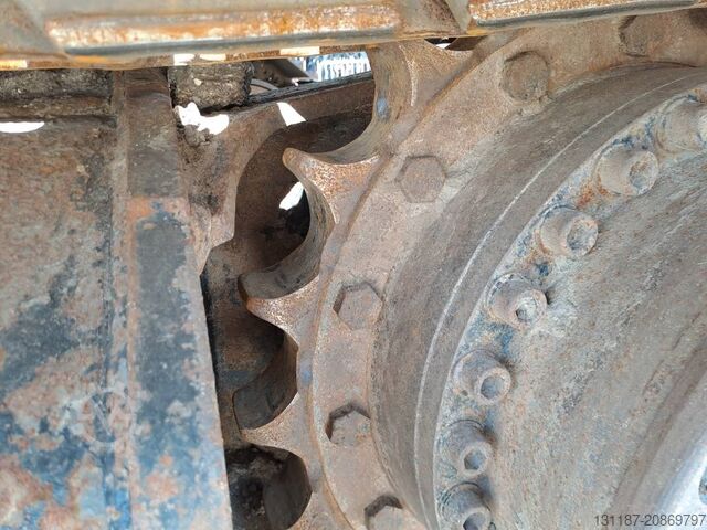 Crawler excavator CAT 320