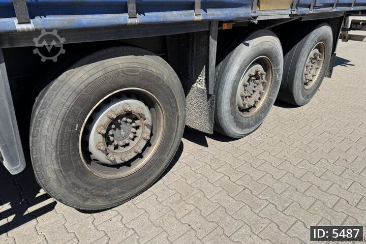 Sliding tarpaulins Schmitz Cargobull SCB*S3T / Disk brakes / Huckepack