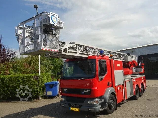 Lifting platform DAF LF 250 METZ 30 meter