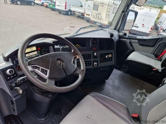 Standard tractor unit Renault C-Series 460