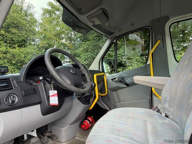 Minibus VOLKSWAGEN Crafter 2.5 Tdi 9 Sitze + Klima + Lift Euro 4