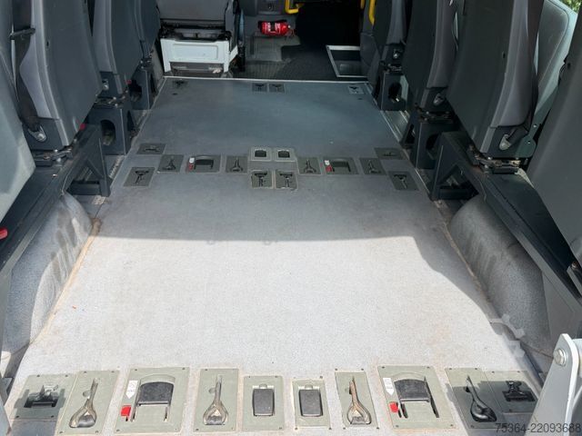 Minibus VOLKSWAGEN Crafter 2.5 Tdi 9 Sitze + Klima + Lift Euro 4
