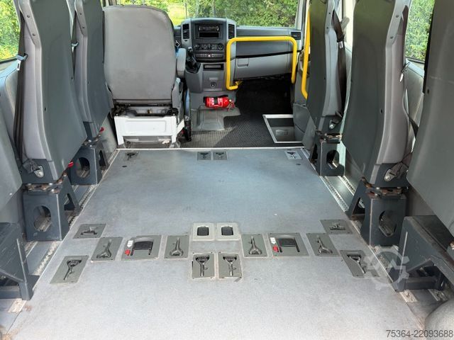 Minibus VOLKSWAGEN Crafter 2.5 Tdi 9 Sitze + Klima + Lift Euro 4
