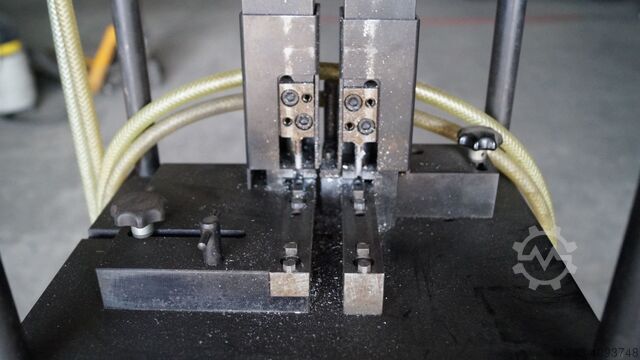 Pneumatikstanzwerkzeug Pneumatikpresse Schüco 293885