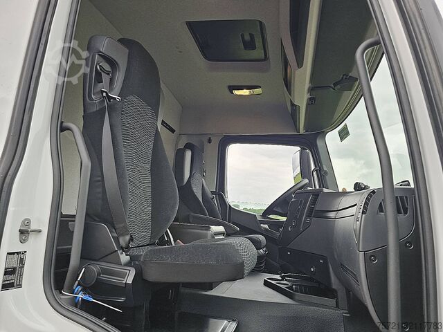 Koffer MERCEDES-BENZ ACTROS 1842 WB 460 BOX 611 CM
