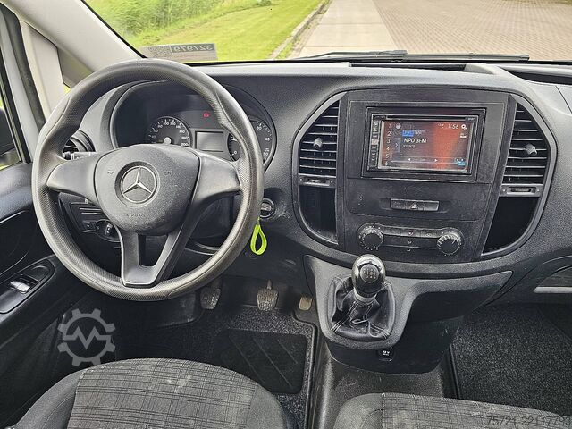 Hochdachkombi MERCEDES-BENZ VITO 111 L2 Euro6 3-Zits