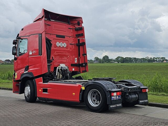 Standard-SZM RENAULT T 520