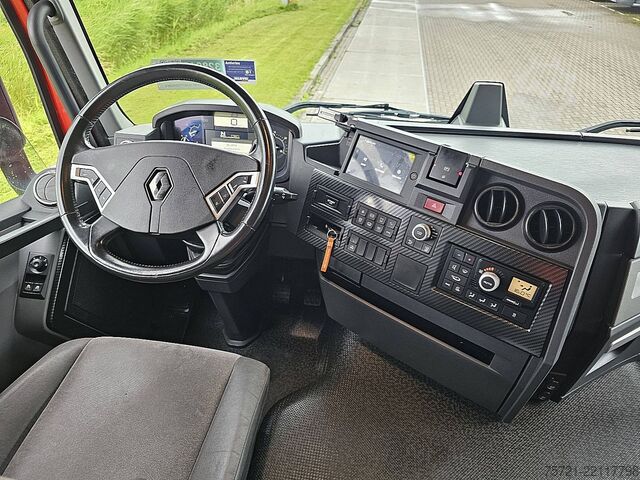 Standard-SZM RENAULT T 520