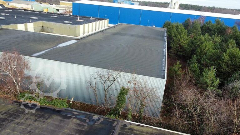 Warehouse / industrial hall Commercial Building (22×70×6 m + 23×20×6 m)