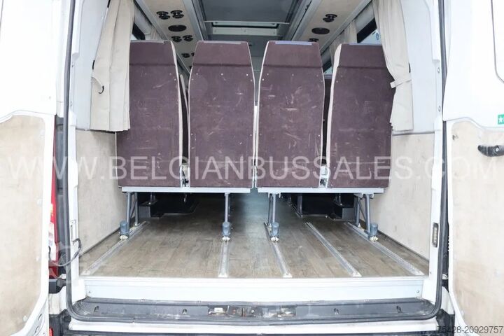 Kleinbus Iveco Daily / A60C17 / 7.5m / broken rearaxle