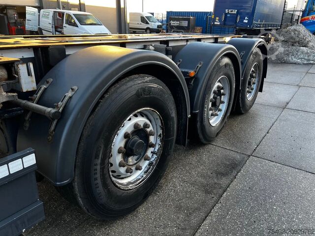 Container transport Renders Euro 800 3DFCST / Container Chassis / 45FT / 1x...