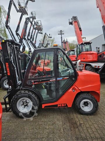 Rough terrain forklift truck Manitou MSI35