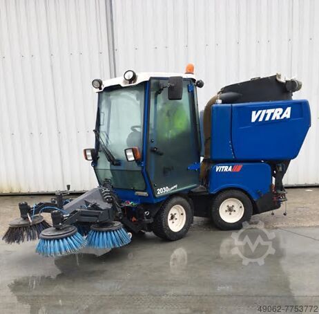 Sweeper-suction machine Iseki Vitra 2030