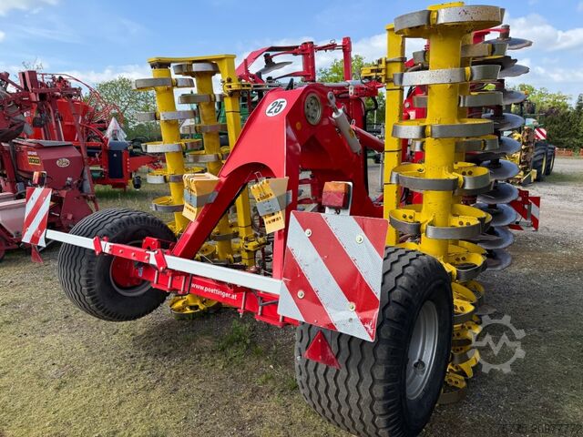 Agricultural machine  Terradisc 5001T