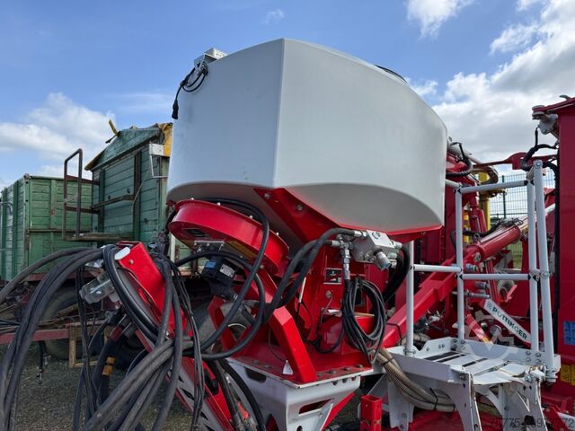 Agricultural machine  Terradisc 5001T