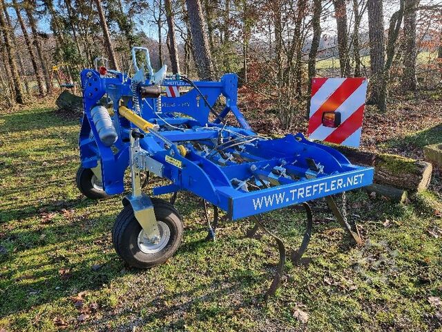 Agricultural machine  TH 300/75