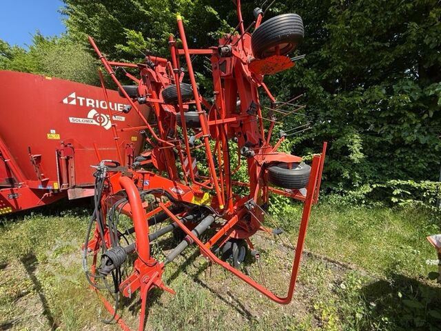 Agricultural machine  GF8702