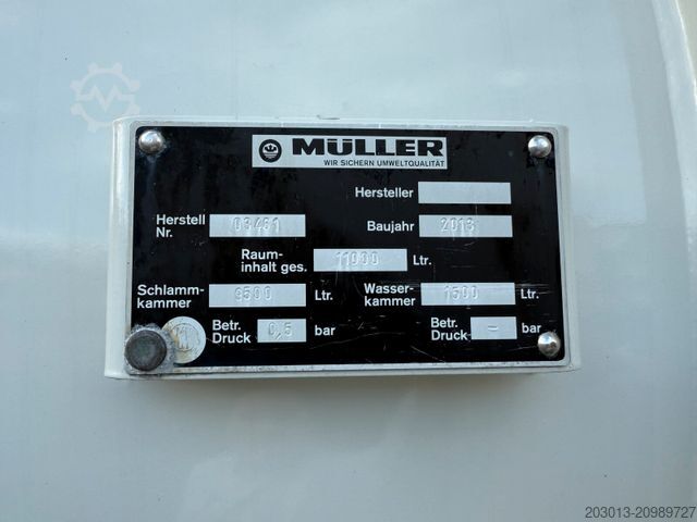 Vacuum tank truck VOLVO FM 420 6x2 Kanalreiniger Kombi MÜLLER 11000 L