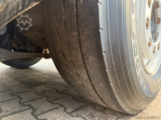 Vacuum tank truck VOLVO FM 420 6x2 Kanalreiniger Kombi MÜLLER 11000 L