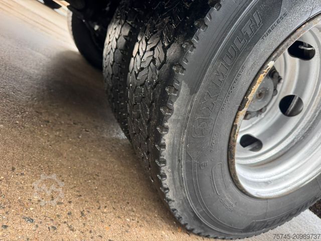 Transporter mit Pritsche & Plane MERCEDES-BENZ ATEGO 818 * MOTORBREMSE * LBW BÄR 1t * KAMERA *