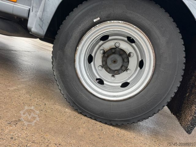 Transporter mit Pritsche & Plane MERCEDES-BENZ ATEGO 818 * MOTORBREMSE * LBW BÄR 1t * KAMERA *