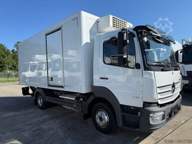 Refrigerator body van MERCEDES-BENZ ATEGO 818 L Kühlkoffer 5,30 m LBW 1,5 T*THERMO