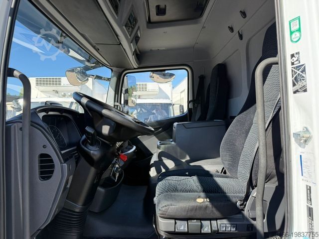 Refrigerator body van MERCEDES-BENZ ATEGO 818 L Kühlkoffer 5,30 m LBW 1,5 T*THERMO