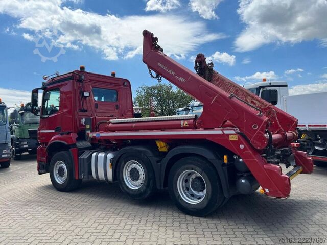 Skip truck MERCEDES-BENZ Arocs 2536 L Absetzkipper Meiller, Funk, MP5