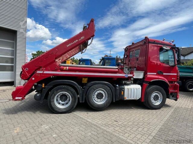 Skip truck MERCEDES-BENZ Arocs 2536 L Absetzkipper Meiller, Funk, MP5