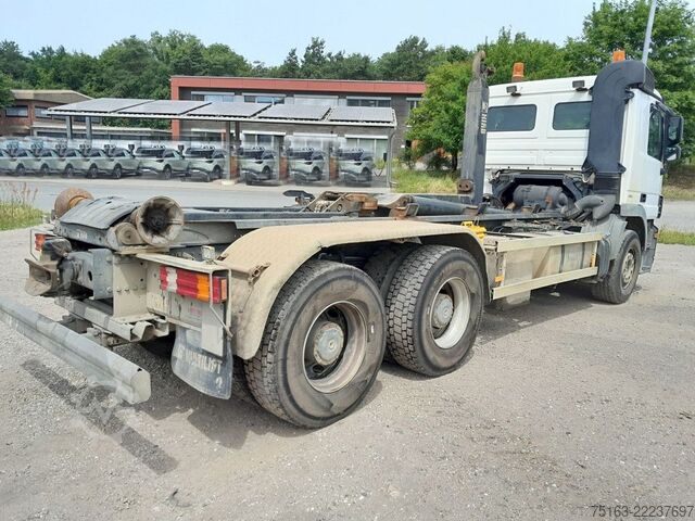 Abrollkipper MERCEDES-BENZ Actros 2644 6x4 Abrollkipper Hiab XR 21S59