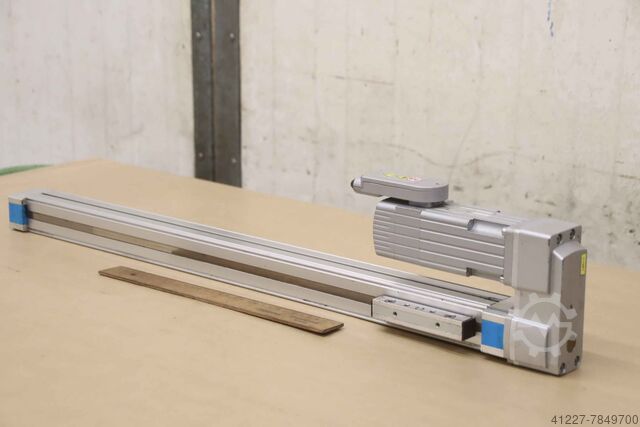 Linearantrieb Hublänge 500 mm Festo DGE-25-500-SP EMMS-AS-55-S-TM