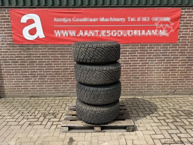 Wheel with tyre  4 banden 33x12.50 - Gebruikt