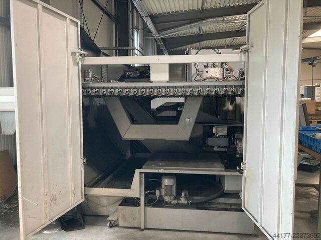 Universal Bearbeitungszentrum DMG MORI DMC 60 T RS 3