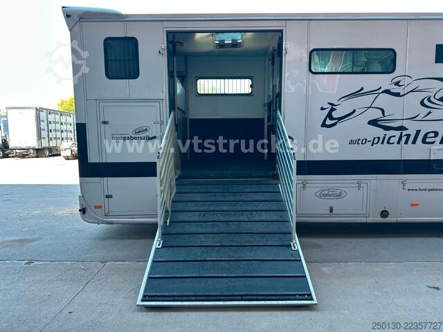 Cattle truck MERCEDES-BENZ Atego 1218L Pferdetransporter + Gimmel Anh.