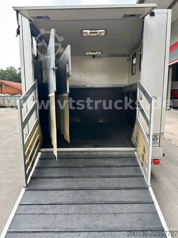 Cattle truck MERCEDES-BENZ Atego 1218L Pferdetransporter + Gimmel Anh.