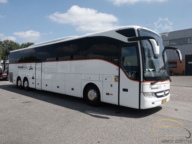 Motor coach MERCEDES-BENZ Tourismo RHD-L, 62 Sitze, Euro 6