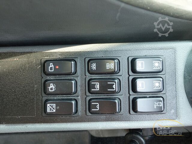 Motor coach MERCEDES-BENZ Tourismo RHD-L, 62 Sitze, Euro 6