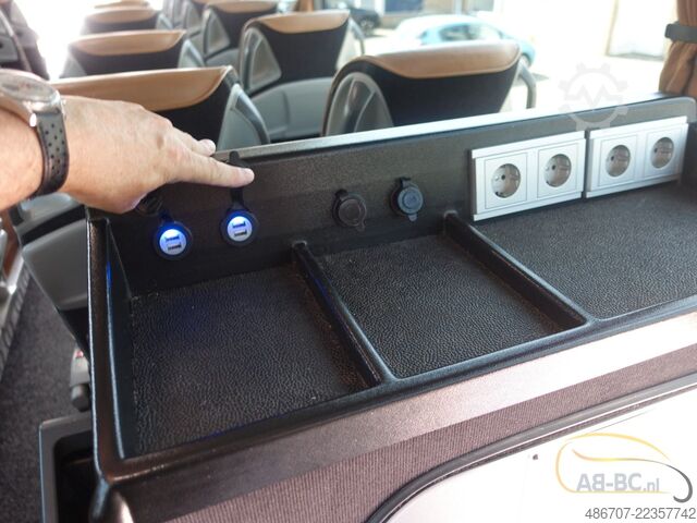 Motor coach MERCEDES-BENZ Tourismo RHD-L, 62 Sitze, Euro 6