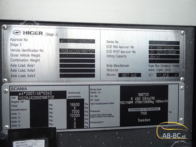 Motor coach SCANIA Higer Touring 51 Sitze EURO 6