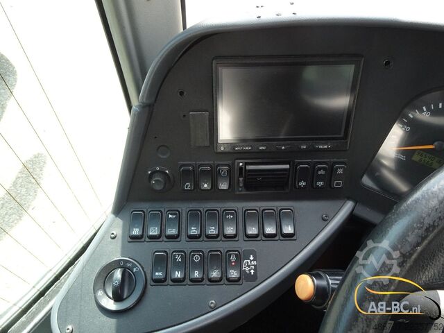 Motor coach MERCEDES-BENZ Tourismo RHD-M/2A 57 Sitze EURO 6