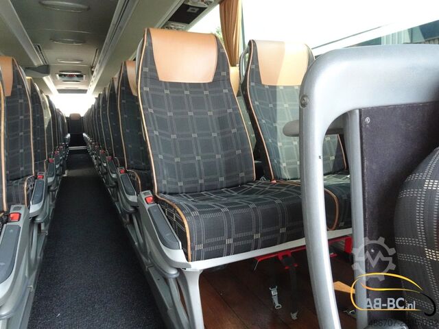 Motor coach MERCEDES-BENZ Tourismo RHD-M/2A 57 Sitze EURO 6