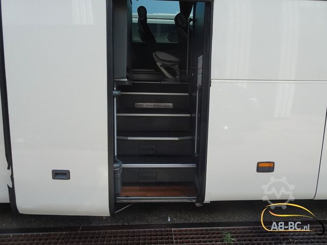 Motor coach MERCEDES-BENZ Tourismo RHD-M/2A 57 Sitze EURO 6