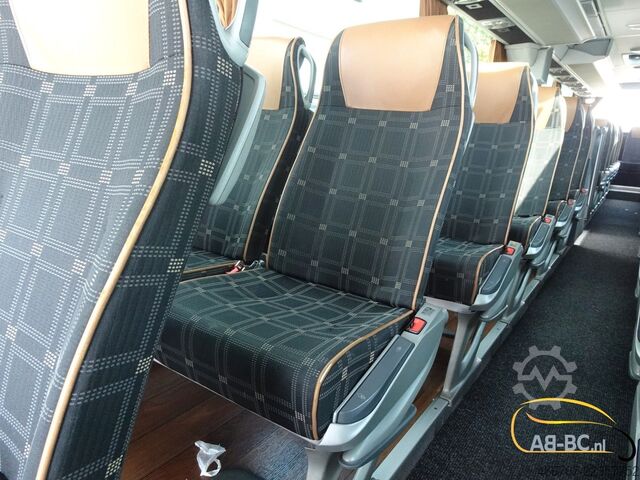 Motor coach MERCEDES-BENZ Tourismo RHD-M/2A 57 Sitze EURO 6
