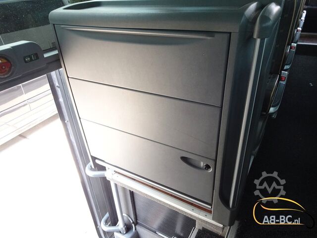 Motor coach MERCEDES-BENZ Tourismo RHD-M/2A 57 Sitze EURO 6