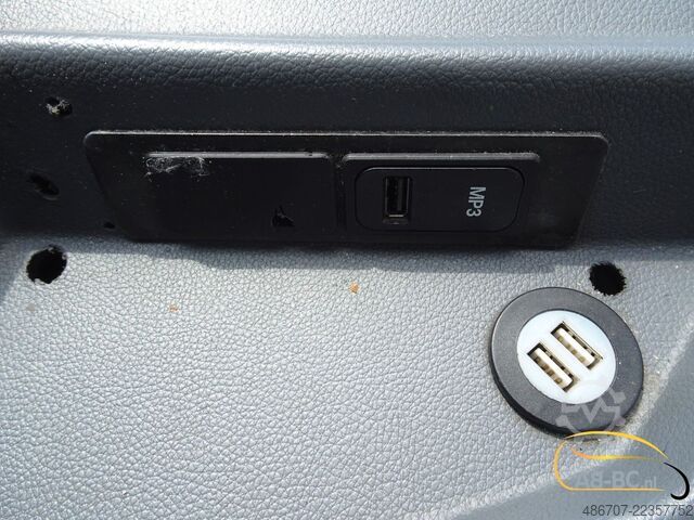 Motor coach MERCEDES-BENZ Tourismo RHD-M/2A 57 Sitze EURO 6