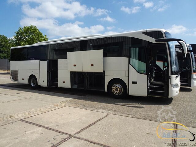 Motor coach MERCEDES-BENZ Tourismo RHD-M/2A 57 Sitze EURO 6