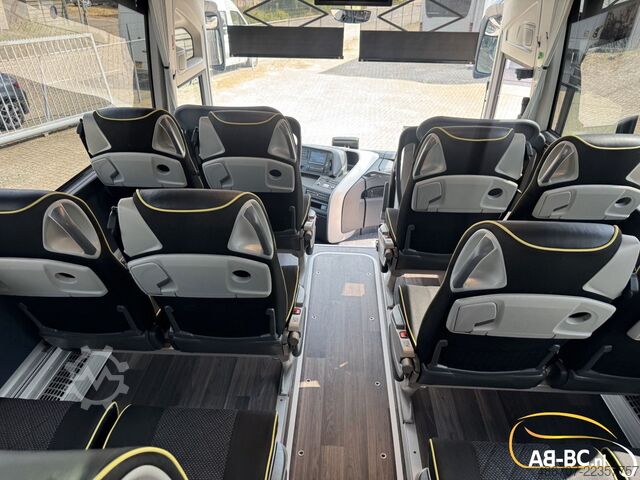 Motor coach MERCEDES-BENZ Tourismo RHD, 55 Sitze, Euro 6